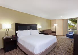 Holiday Inn Express NEWPORT BEACH by IHG 2