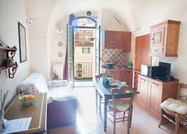 Casa di Lella Sanremo 1-bed Balcony Old Town 4