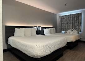 Motel 6 Hollywood 5