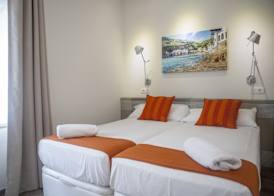 Eixample Building Apartments by Mercedes Heritage 4
