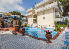 Hotel Donatella Pinarella 4