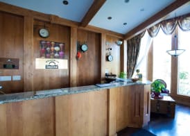 Days Inn by Wyndham Surrey 2