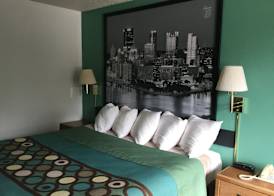 Super 8 by Wyndham New Stanton 5