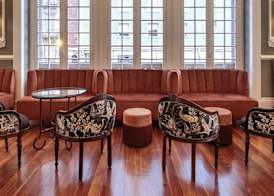 Dear Lisbon - Valmor Palace 2