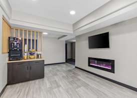 Days Inn & Suites by Wyndham Union City 3