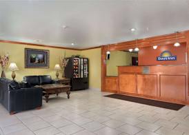 Days Inn by Wyndham Lumberton 2