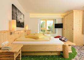 Hartweger's Hotel 4