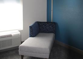 Holiday Inn Express & Suites WYTHEVILLE by IHG 5