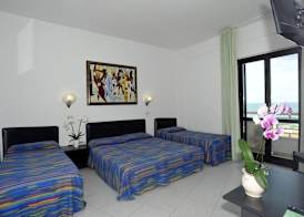 Hotel Borgo Marina 4