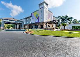 Spark by Hilton Dothan 2