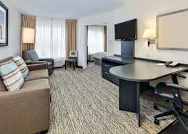 Candlewood Suites Market Center by IHG 4