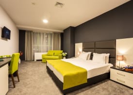 Earth & People Hotel & SPA - Free Parking & Swimming Pool 5