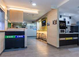 Sun & Moon Hostel 5