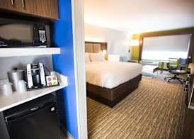 Holiday Inn Express & Suites GREENVILLE S - PIEDMONT by IHG 5