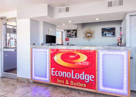Econo Lodge Inn & Suites Macon North 2