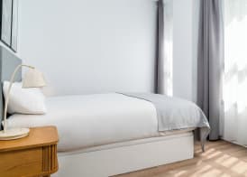 Limehome Valencia Carrer d'Antonio Ferrandis 4