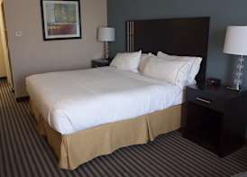 Holiday Inn Express & Suites YOUNGSTOWN WEST - AUSTINTOWN by IHG 5