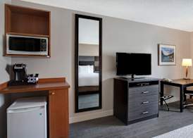 Days Inn & Suites by Wyndham Collingwood 3