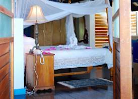 Half Moon Blue Hotel 5