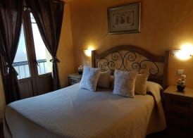 Hostal segovia adults only 4