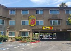 Super 8 by Wyndham Sacramento North 4