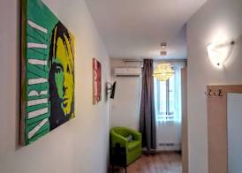 Central Guesthouse 5