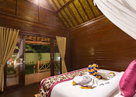 The Bridge Huts 5