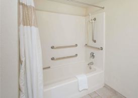 Days Inn by Wyndham Palm Springs 5