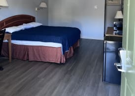 Knights Inn - Park Villa Motel, Midland 5