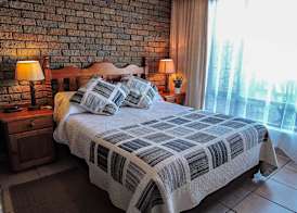 Amzee Bokmakierie Guest House 5