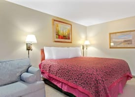 Days Inn by Wyndham St. Louis/Westport MO 3