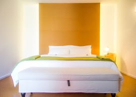 Liiiving in Porto | Oporto Garden Pool House 2