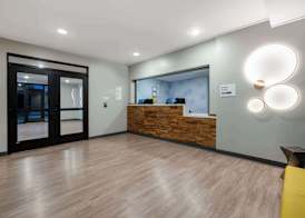 ECHO Suites Extended Stay by Wyndham Indianapolis AmeriPlex 3