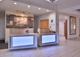 Holiday Inn Express & Suites SAN ANTONIO NW-MEDICAL AREA by IHG 2