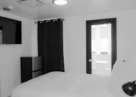Armas Hotel 4