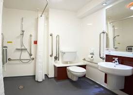 Travelodge Camberley Central 5