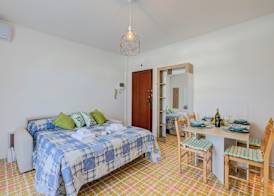 Missy Apartment Peschiera del Garda Studio w/ Parking 2