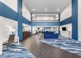 Comfort Suites Stevens Point 4