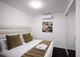 The Sebel Residences Melbourne Docklands Serviced Apartments 4