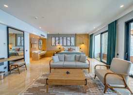 Lures Hotel 4