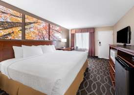 Days Inn by Wyndham St. Robert Waynesville/Ft. Leonard Wood 4