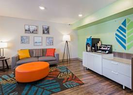 WoodSpring Suites Davenport Quad Cities 4