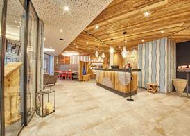 Hotel Astrid mit Panoramapool & inklusive JokerCard 5