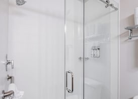 Holiday Inn Express & Suites HENDERSON by IHG 5