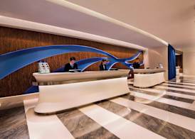 Courtyard by Marriott Hangzhou Wulin at West Lake 2