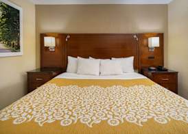 Days Inn by Wyndham Thomaston 5