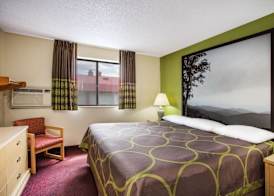 Super 8 by Wyndham Salem VA 2