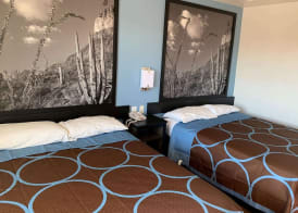 Super 8 by Wyndham Phoenix West 5