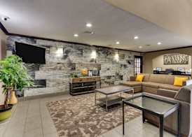 Best Western Plus University Inn & Suites 3
