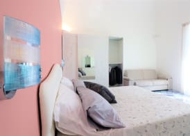 De Vivo Realty - Mary's Apartments 4
